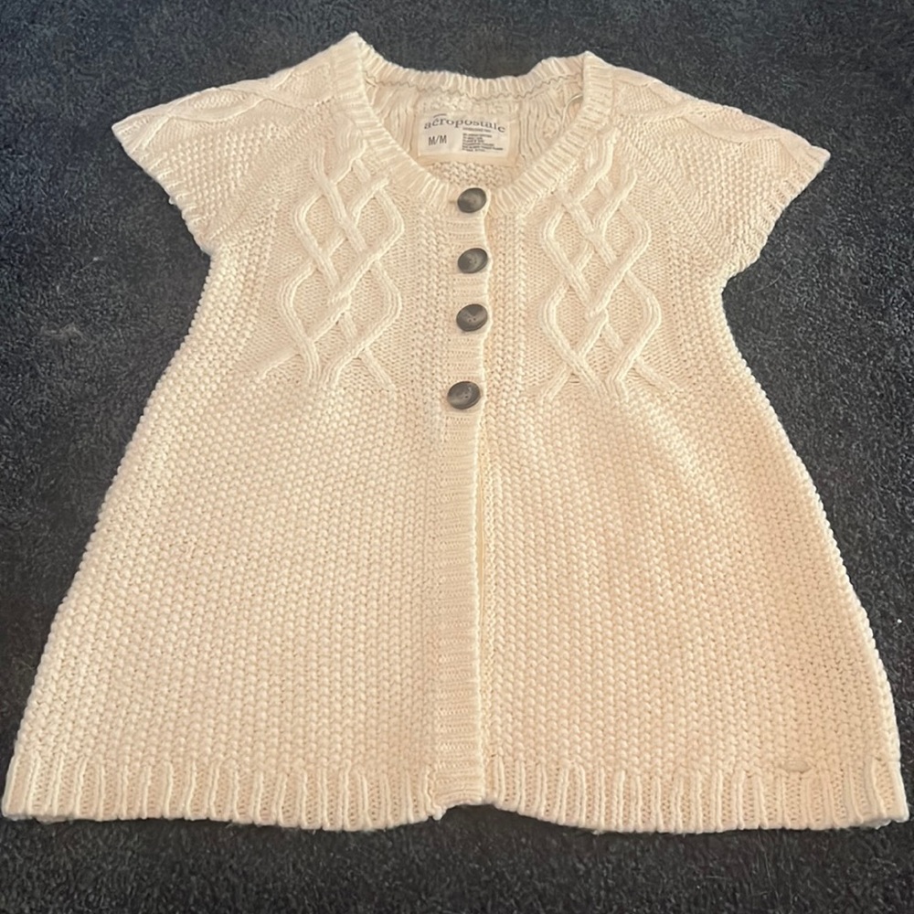Aéropostale cream sweater shirt size: M
